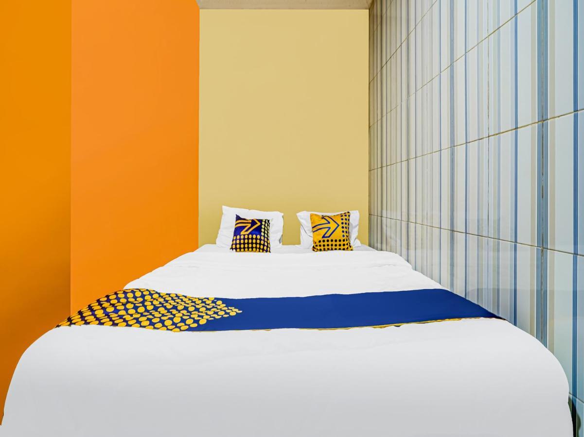 Hotel SPOT ON 91186 Losmen Yanti Bandung Exterior foto